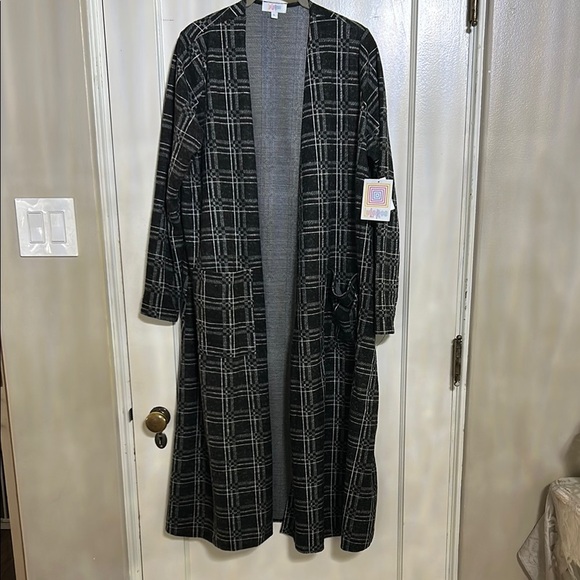 NWT LuLaRoe Black and White Knit Cardigan - Picture 1 of 7